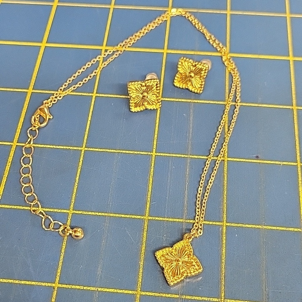 Gold Tone Alhambra Necklace and Earrings Set